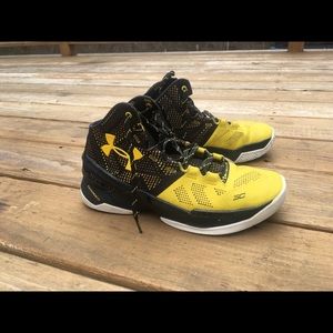 Curry 2 Black and Gold